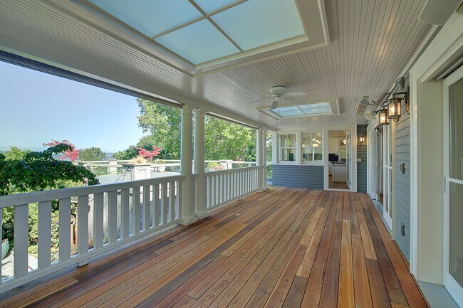 Building Photo - 5Bd/3.5Ba Medina House