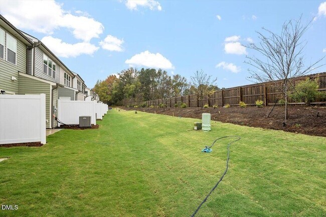 Building Photo - 74 Amaryllis Ln