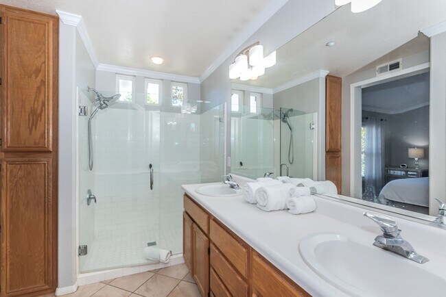 Building Photo - Beautifully Furnished Carlsbad Rental Near...