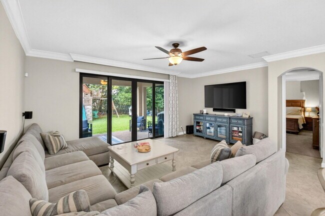 Building Photo - 9062 Gulf Cove Dr