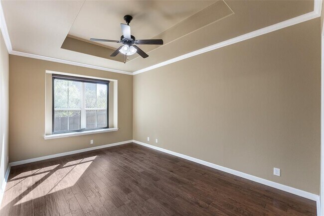 Building Photo - 13400 Briarwick Dr