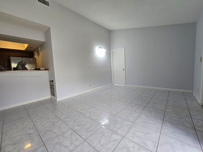 Building Photo - 1213 SW 74th Ave