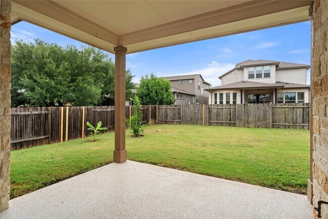 Building Photo - 5009 Mandevilla Dr