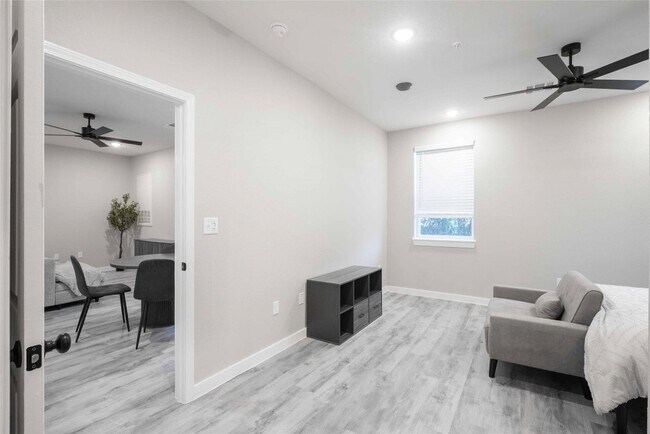 Building Photo - 2101 Reinke Rd