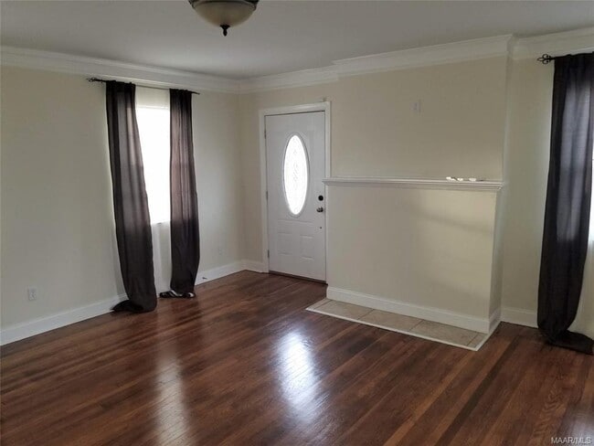 Building Photo - 301 N Capitol Pkwy