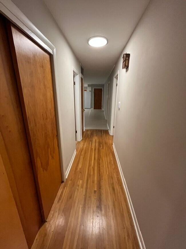 Building Photo - Very Nice 3 Bedroom 2 Bathroom House near the University of Arkansas Little Rock