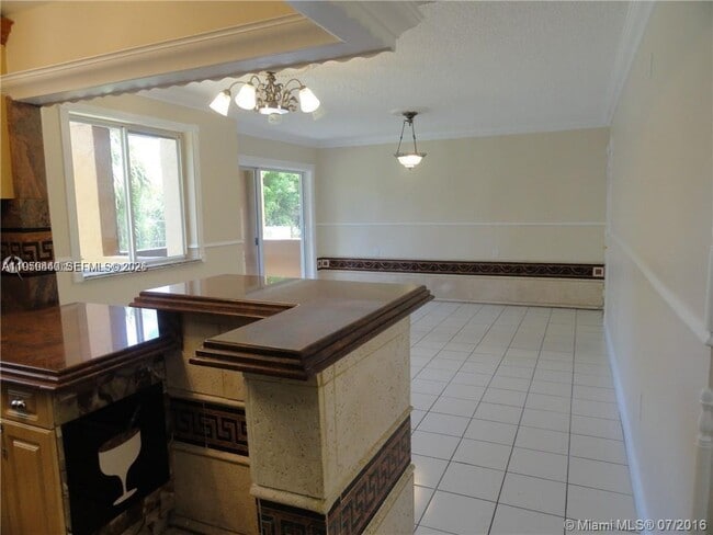 Building Photo - 6205 SW 131st Ct