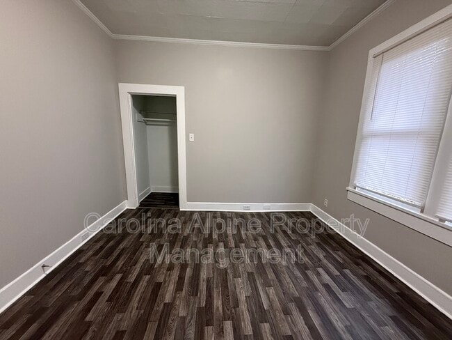 Building Photo - 1126 4th St