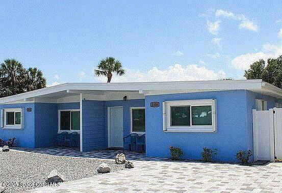 Primary Photo - 2134 Pineapple Ave