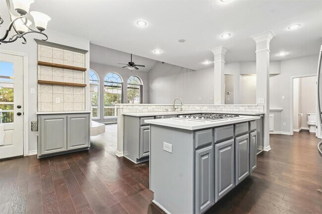 Building Photo - 10116 Scull Creek Dr