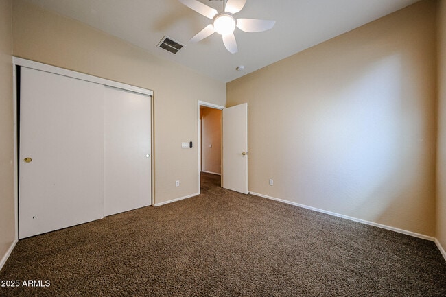 Building Photo - 44115 Askew Dr