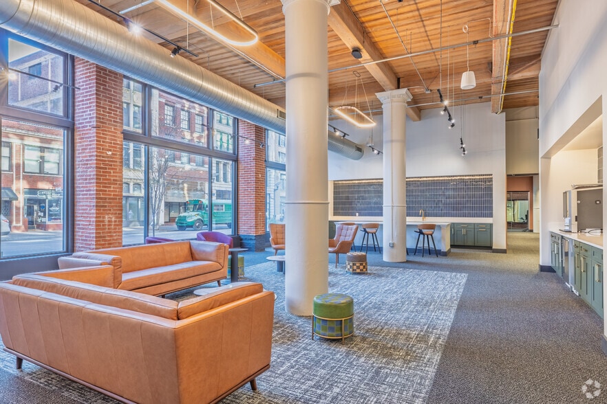 Lobby Photo - Bogen | Urban Chic Lofts