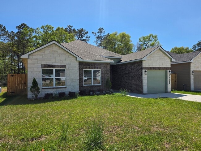 Building Photo - 16280 Jeet St