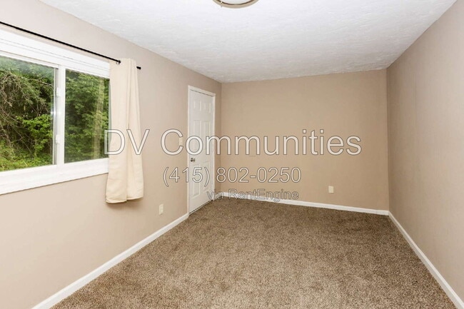 Building Photo - 16605 Kollin Ave