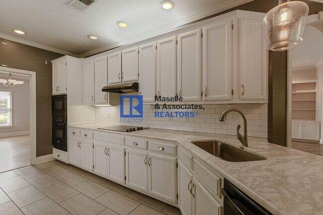 Building Photo - 4 Bed/2.5 Bath Home in Jackson in Heatherton