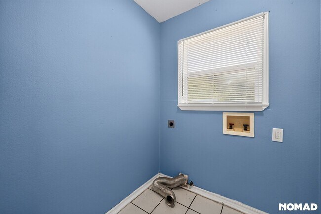 Building Photo - Charming 3BR House in Dallas