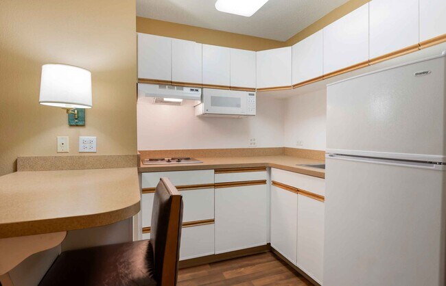 Building Photo - Furnished Studio-Chicago - Schaumburg - Co...