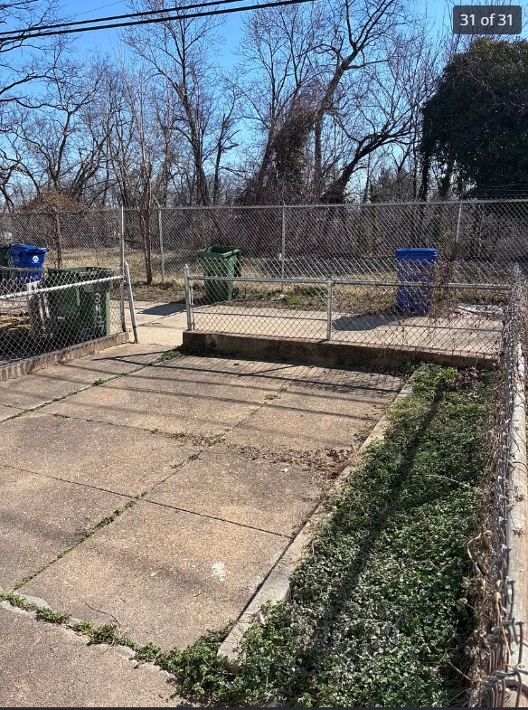 Building Photo - 342X Ravenwood Ave