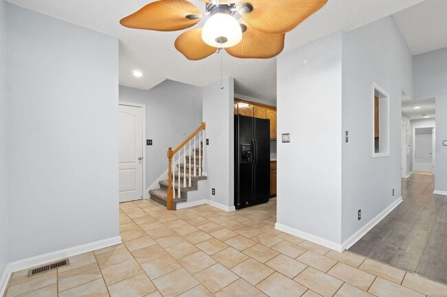 Building Photo - 3832 Cannondale Dr