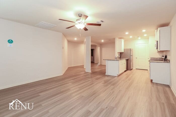 Building Photo - 10491 Red Cardinal Dr