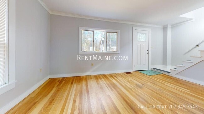 Building Photo - 1015 May St