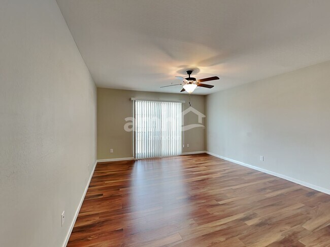 Building Photo - 20785 W Maiden Ln