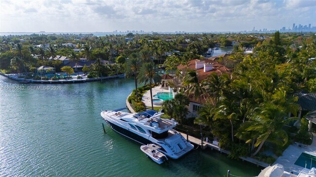 Building Photo - 260 Cape Florida Dr