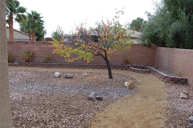 Building Photo - 4775 Lorenzo Way