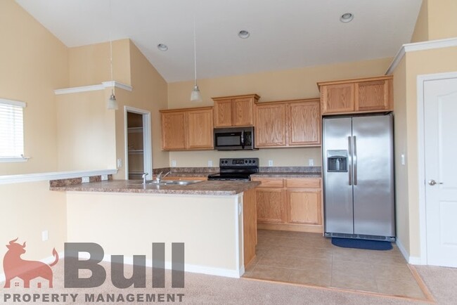 Building Photo - 8652 Tavistock Lakes Blvd