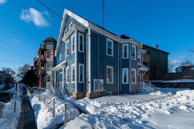 Building Photo - 108 Paul Gore St