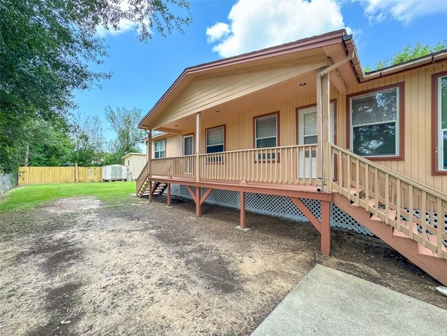 Building Photo - 4717 Heron St