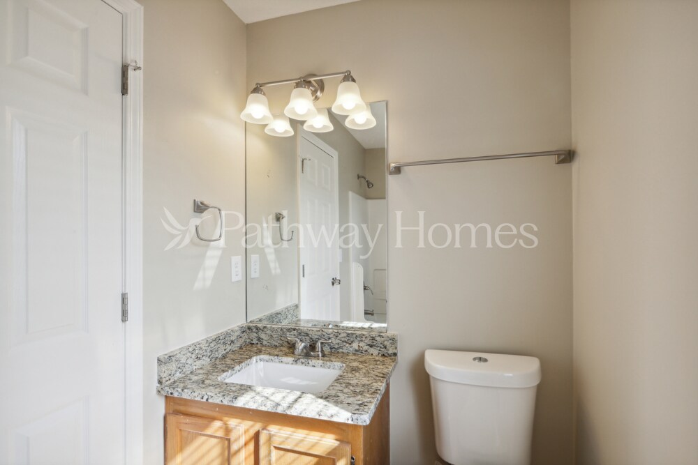 Building Photo - 205 Summer Mist Ct