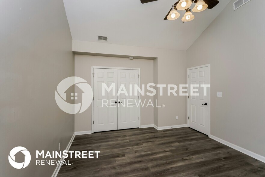 Building Photo - 13024 Bessels Blvd