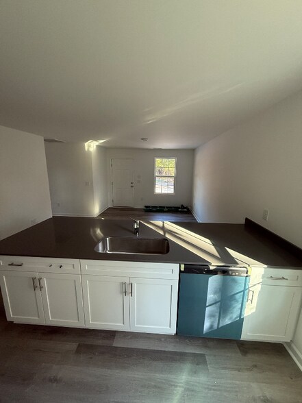 Building Photo - 190 Sheree Ln