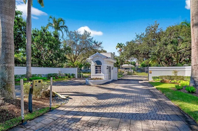 Building Photo - 6731 SW 138th St