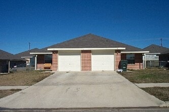 Building Photo - 2802 Edgefield St
