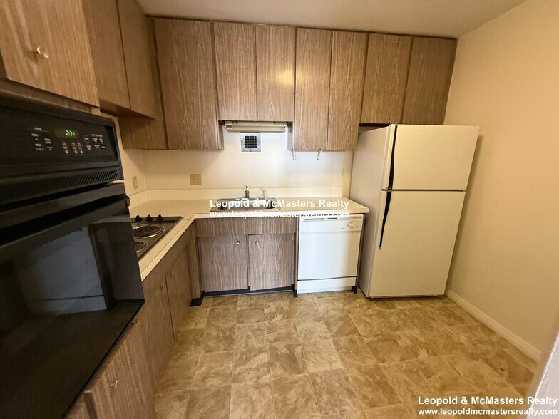 Building Photo - 165 Chiswick Rd