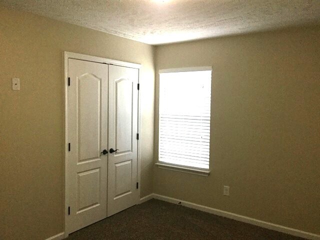 Building Photo - 3053 Bluffhollow Gap