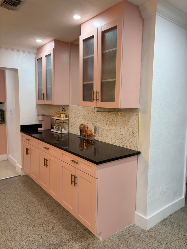 Building Photo - 305 NE 27th St