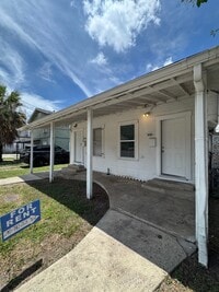 Building Photo - 840 Steves Ave