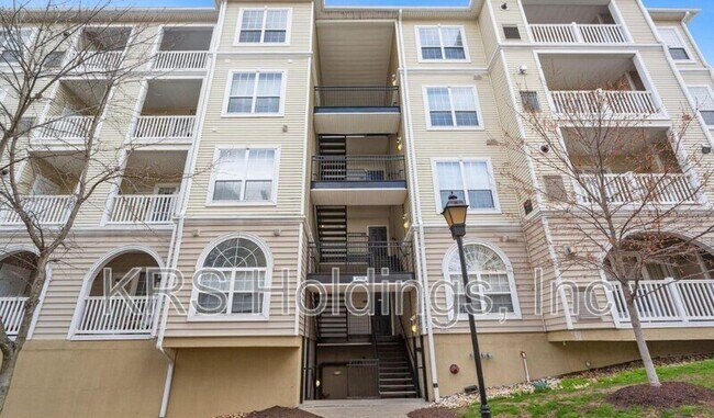 Building Photo - 4550 Strutfield Ln