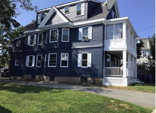 Building Photo - 12 Caswell Ave