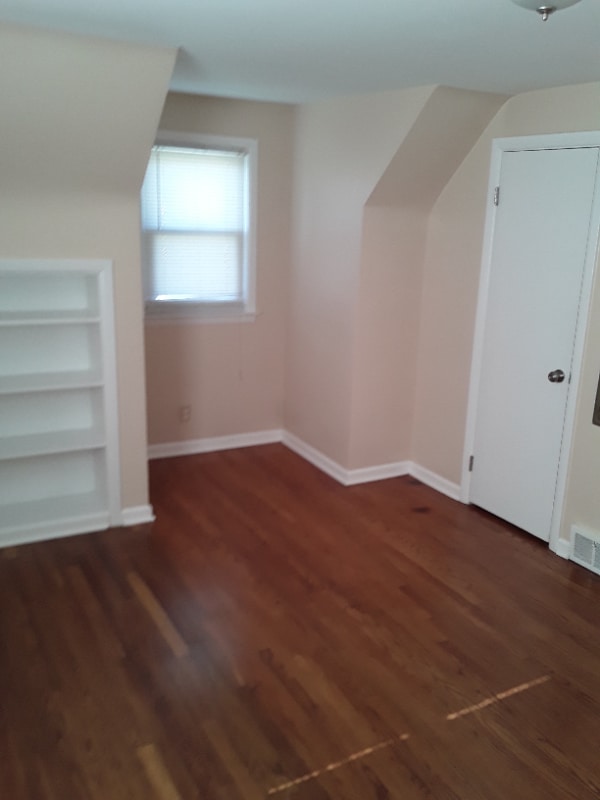 Building Photo - 1563 Berendo Ave