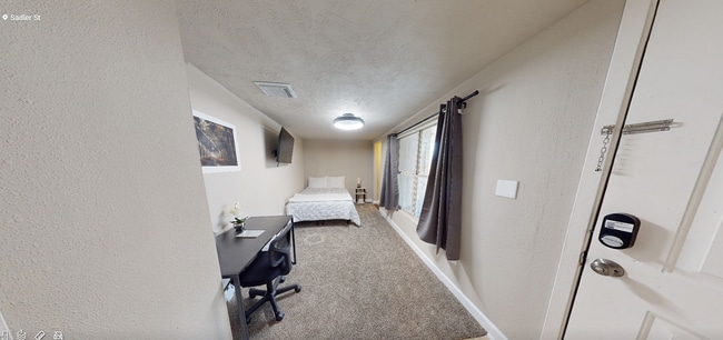 Building Photo - 250 Arapahoe Dr