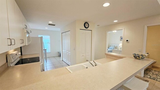 Building Photo - 8100 Memory Ln