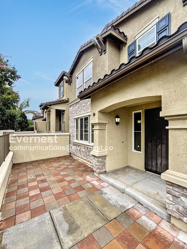 Building Photo - 10435 Whitcomb Way