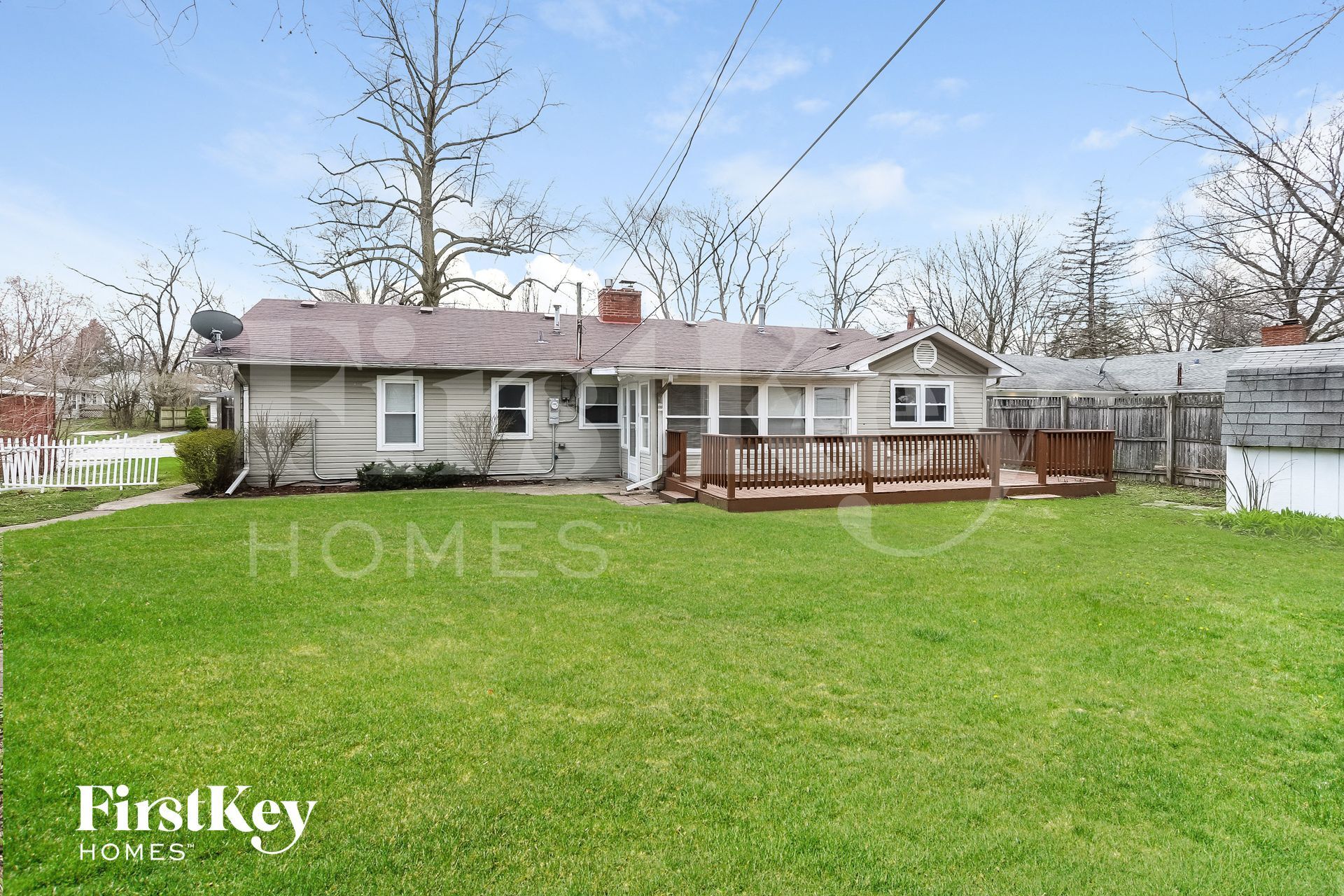 Building Photo - 374 Oswego St