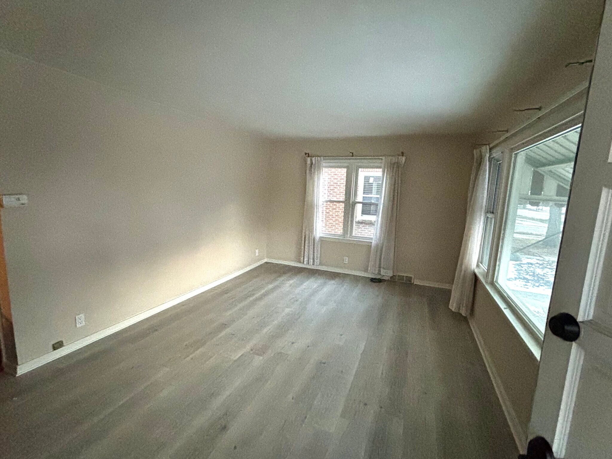 Building Photo - 408 N 68th St