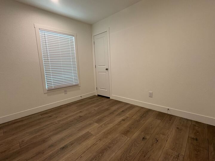 Building Photo - 2060 N Center St