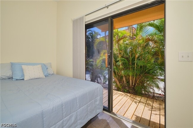 Building Photo - 5510 SW 4th Pl